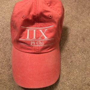 Pi Chi hat
